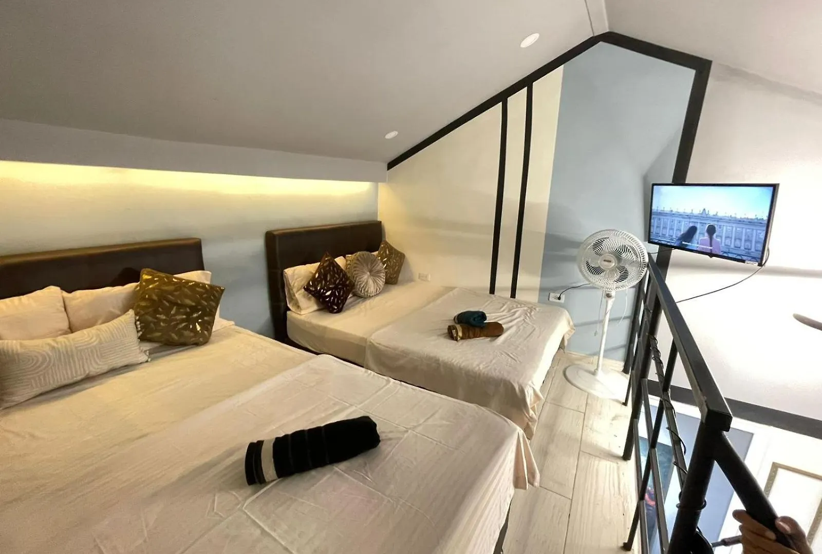 Apartamento Duplex La 70 Estadio Laurles Medellín Apartmán